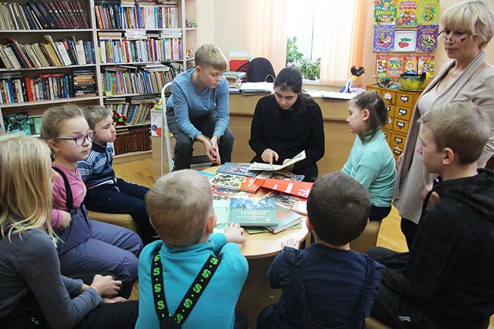 Акция «Читаем вместе, читаем вслух!» в Крутовской сельской библиотеке