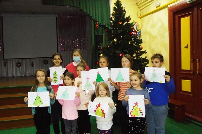 Конкурс рисунка среди детей: "На пороге Новый год!"