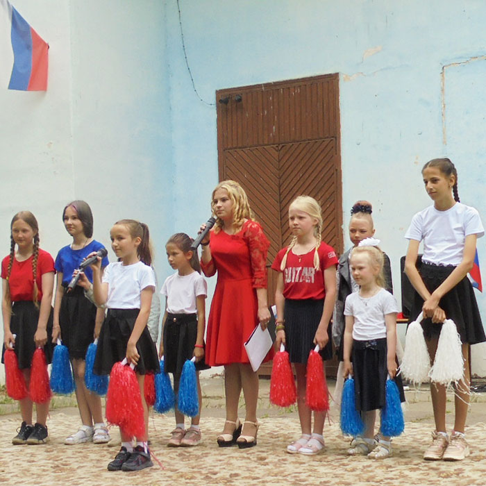 Праздничная программа, посвященная празднованию Дня России: «Наш дом - Россия!»