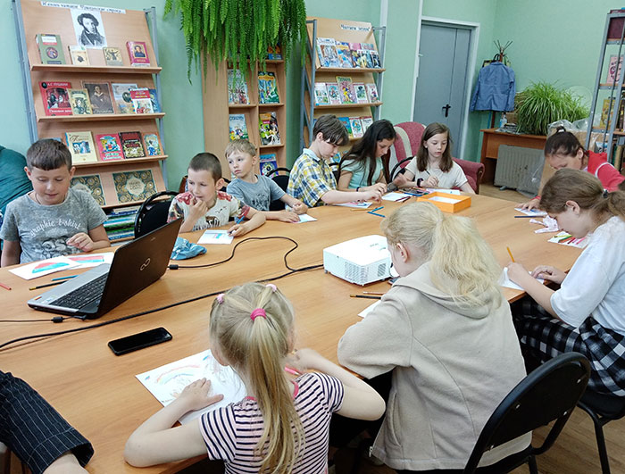 Познавательный час "Неофициальные символы России" в Пекшинской сельской библиотеке