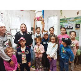Квест-игра «В поисках нового года» в Караваевской сельской библиотеке