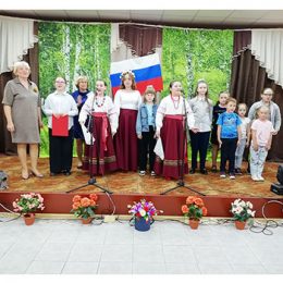 Праздничная концертная программа «Поёт Россия». Крутовская сельская библиотека