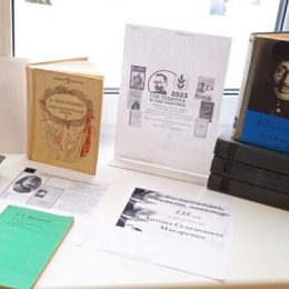 Книжная выставка «Живая педагогика Макаренко» в Воспушинской сельской библиотеке